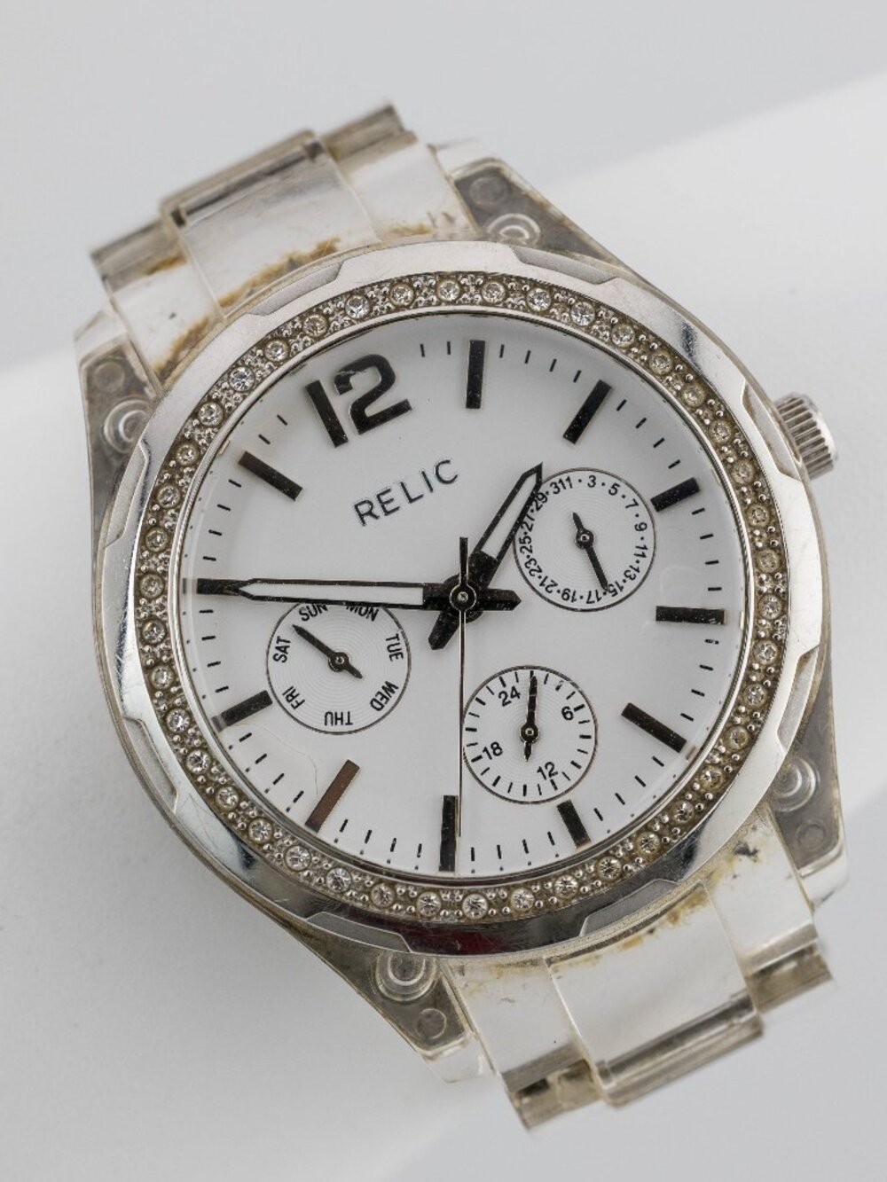 Relic ZR15564 Day-Date Quartz Analog Women's Watch New Battery